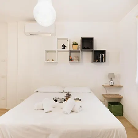 Easylife - Luminoso Appartamento Sui Navigli Milan Exterior photo