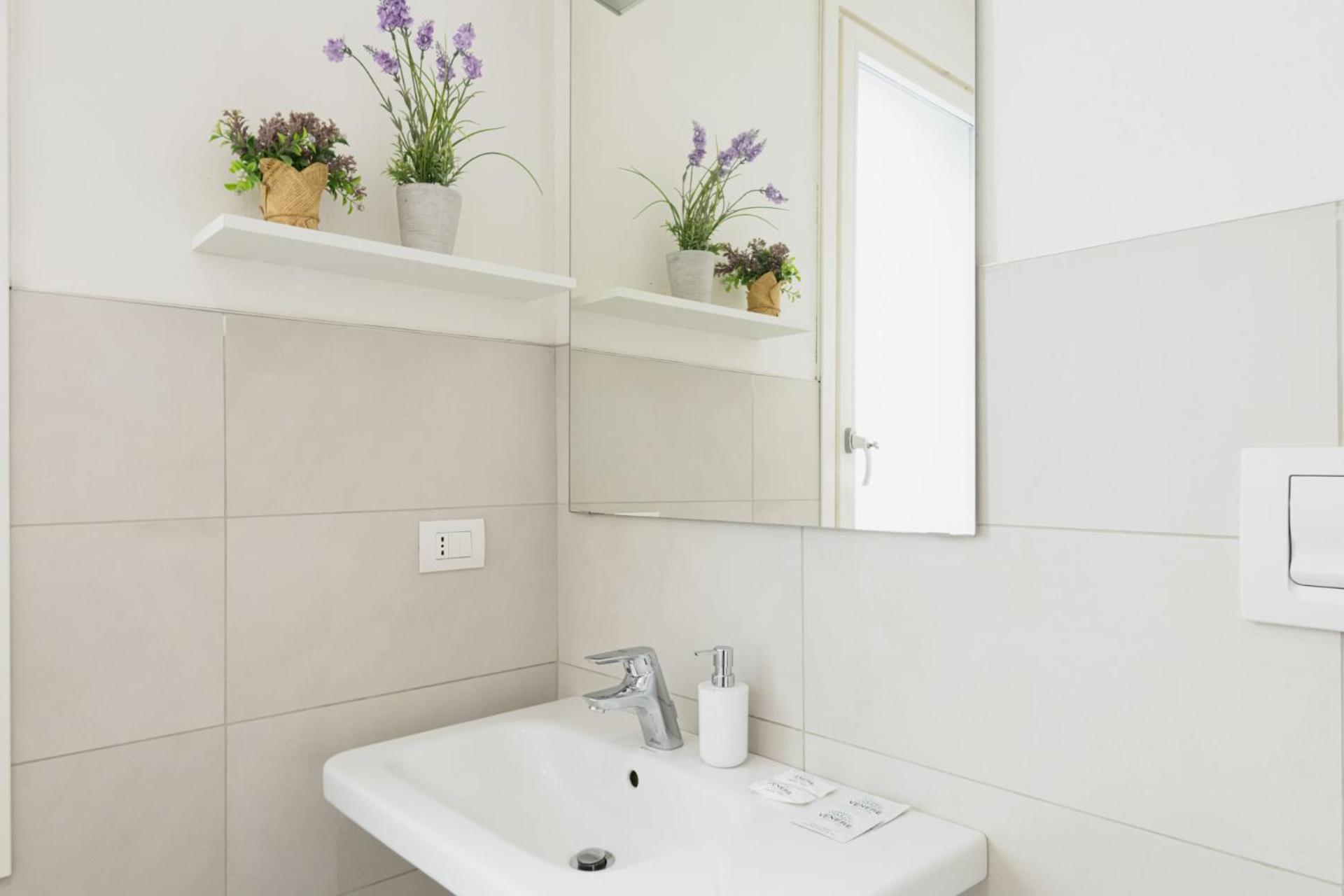 Easylife - Luminoso Sui Navigli * Milán